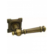 Дверная ручка на квадратной розетке ADDEN BAU Castello VQ212 Aged bronze состаренная бронза